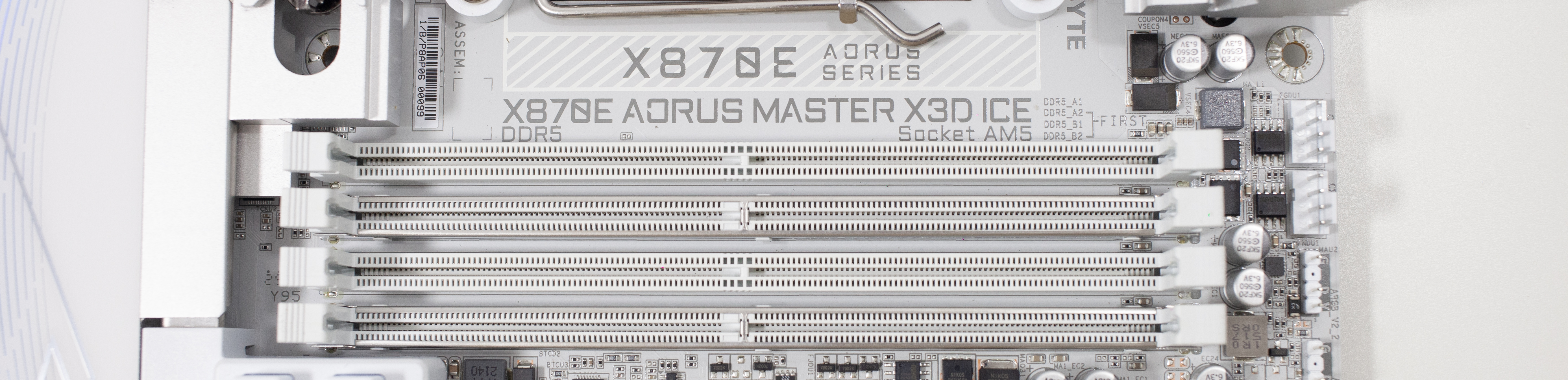 Review – X870E AORUS Master X3D ICE – Performanta in plus pentru AMD Ryzen 9 995…